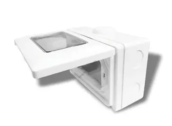 Hộp có nắp che mưa lắp nổi IP55 cho 3 thiết bị màu trắng Panasonic WEG8973SW-VN