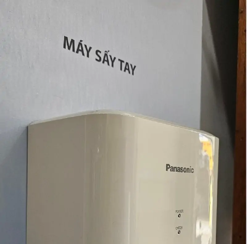 MÁY SẤY TAY PANASONIC FJ-T09B3 CHÍNH HÃNG - HIỆN ĐẠI
